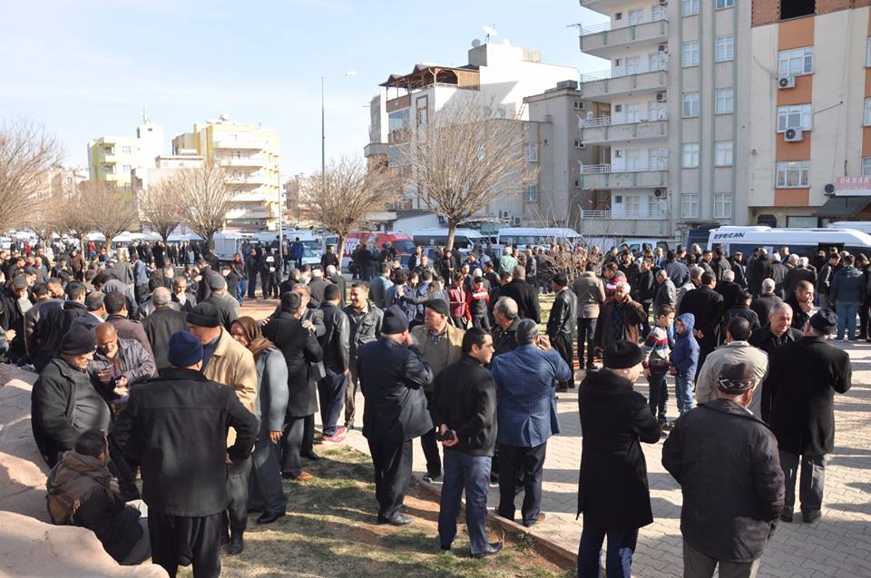 Nizipten binlerce kişi cumhurbaşkani erdoğan için gaziantepe hareket etti