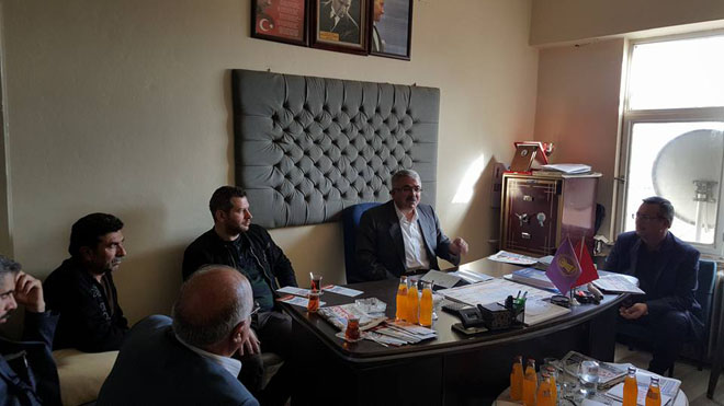 Akdoğan elektrikçiler odasinda refarandumu anlatti