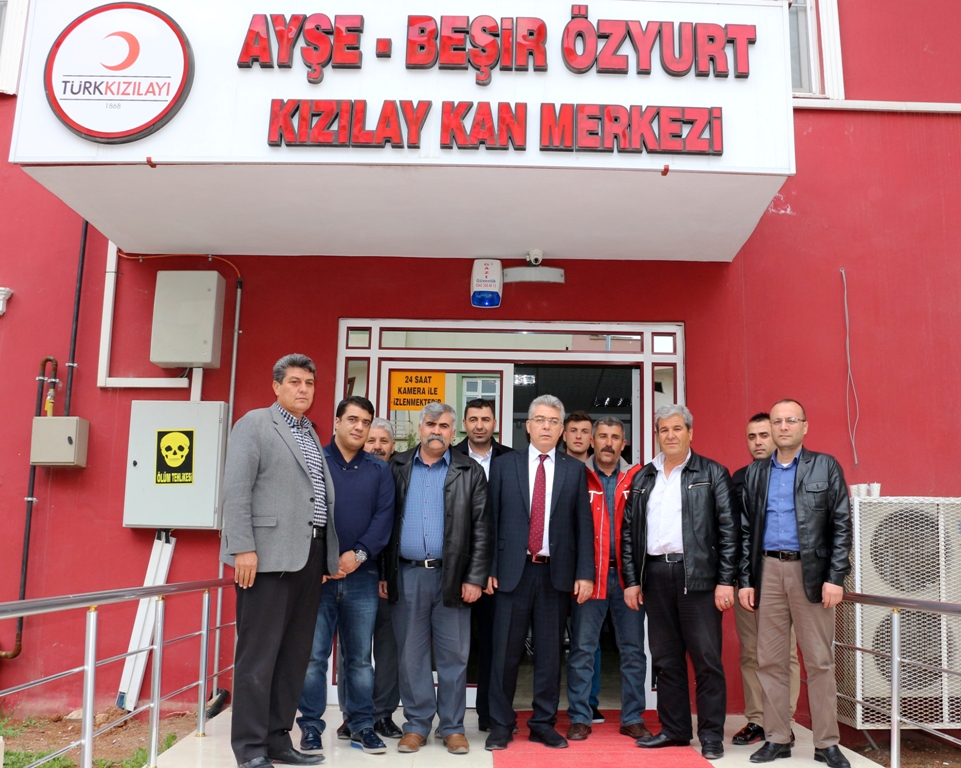 Nizip Ticaret Odası Üyeleri Kan Bağışında Buluştu Nizip Ticaret Odası Üyeleri Kan Bağışında Buluştu