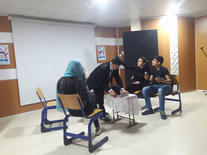Nizip sosyal bilimler lisesinden ingilizce skeç yarişmasi