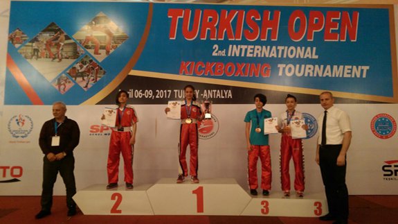 Nizip Mehmet Akif Ersoy Halk Eğitim Merkezi Spor Kulübü Sporcusu Saadet ARSLAN´dan Bü