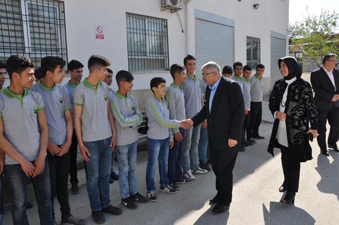 Akdoğan mesleki eğitim merkezini ziyaret etti
