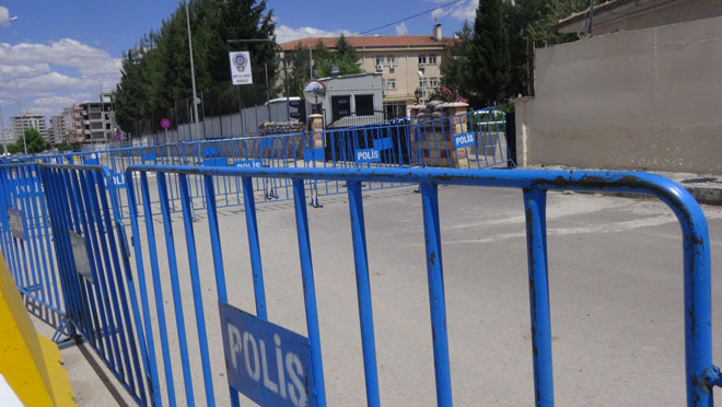 Kapkaç zanlisi tutuklandi
