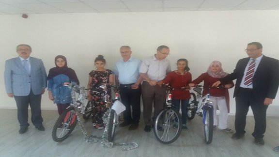 Şehit Üsteğmen Uğur Taşçı İmam Hatip Ortaokulu 40 Hadis Yarışması