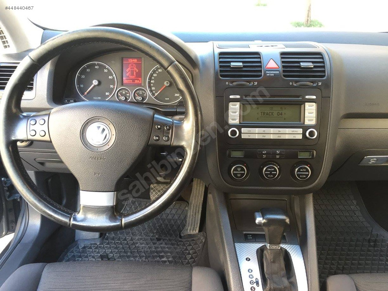Sahibinden içi dişi sifir ayarinda 120 bin km 140 hp dsg vites