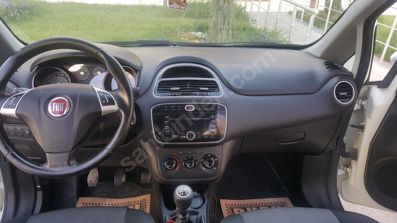Memurdan 2013 model fiat punto 1.4 pop 87.000 km 'de