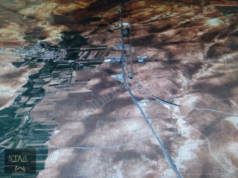 Gaziantep-Nizip karayolu (D-400) üzerinde yola sıfır arsalar