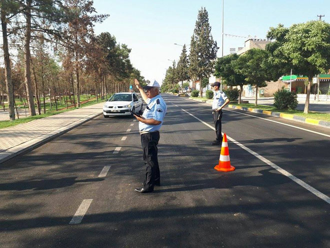 Trafik ekiplerinden yol uygulamasi