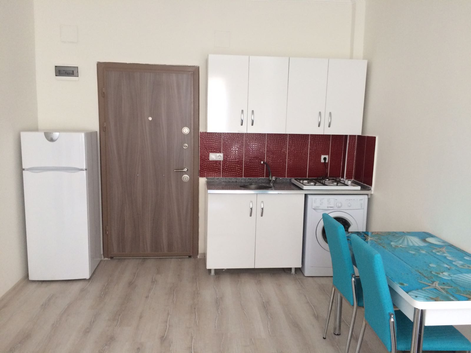 kiralık 1+1 Full Eşyalı Lüks Daireler lc waikiki üstü