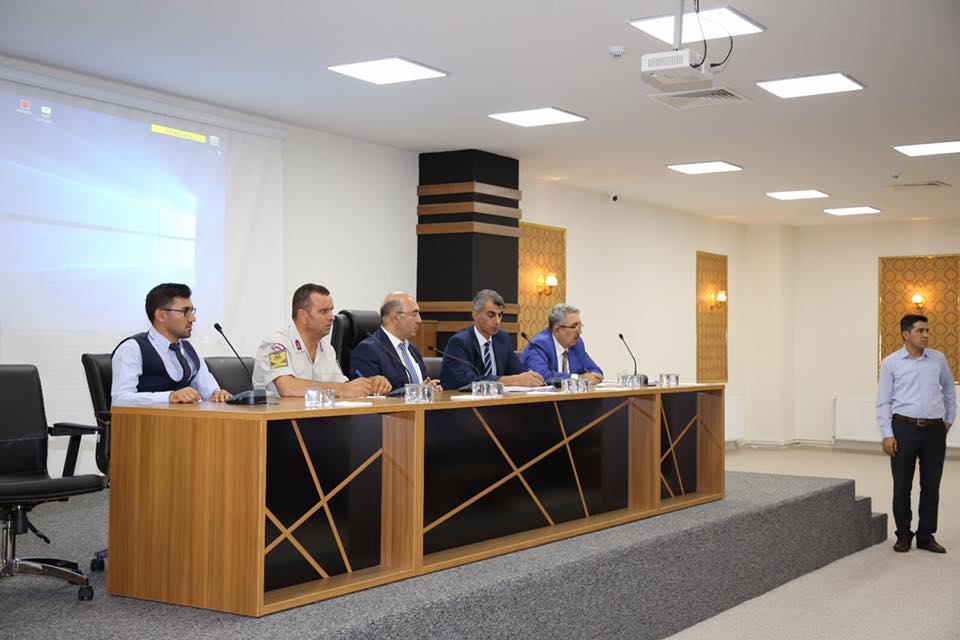 Okul ve çevre güvenliği konulu toplanti