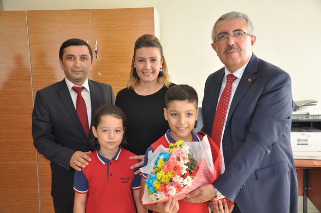Ilköğretim haftasi kutlandi