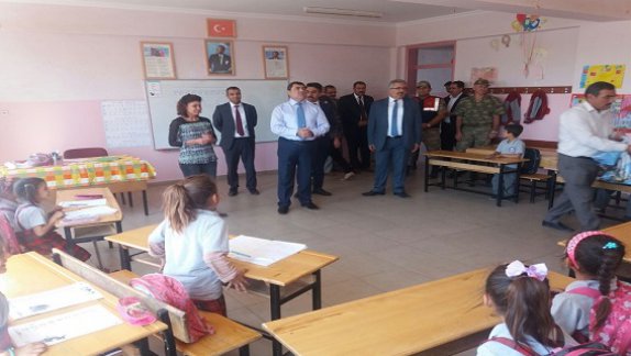 Nizip Kaymakamı Sayın Kemal ŞAHİN Okulları Ziyaret Etti.