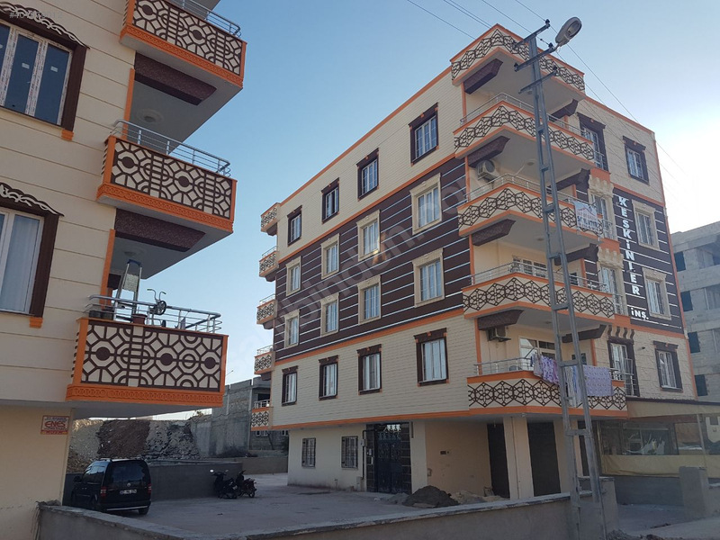 DOĞUŞ GAYRİMENKUL'den Atatürk Mah.'de 125 M'2 2+1 Ara Kat Daire.