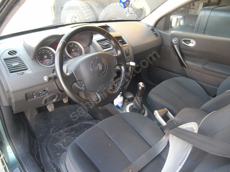 Sahibinden birinci sinif megane-2 sedan
