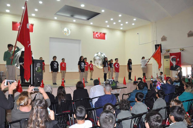 Ada koleji nden cumhuriyet bayrami etkinliği