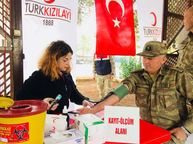 Mehmetçikten kan bağişi