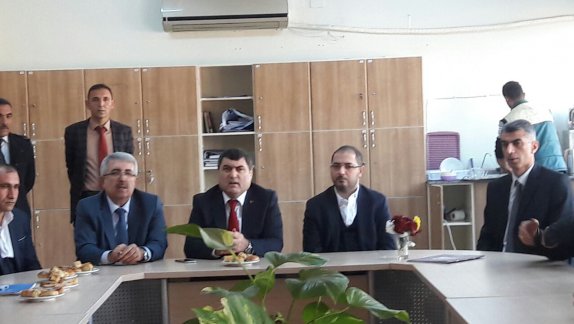 Osman sayin anadolu lisesini yaptiran hayir sever ile okul ziyareti yapildi