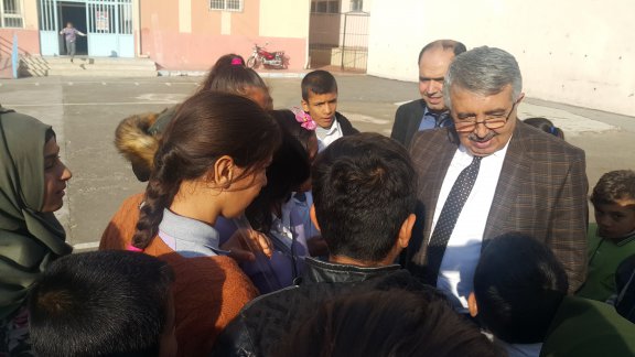 İlçe milli eğitim müdürümüz sayın Cengiz GÜNDEŞ Yılmaz Çetin Sözmen Ortaokulunu ziyar