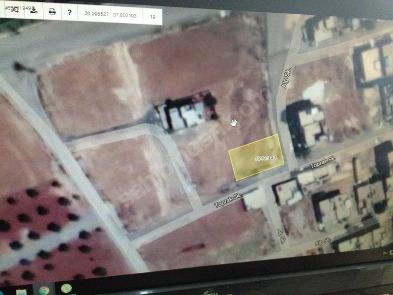 Yatirim gayrimenkulden yunus emre mah.köşebaşi 584m2 arsa