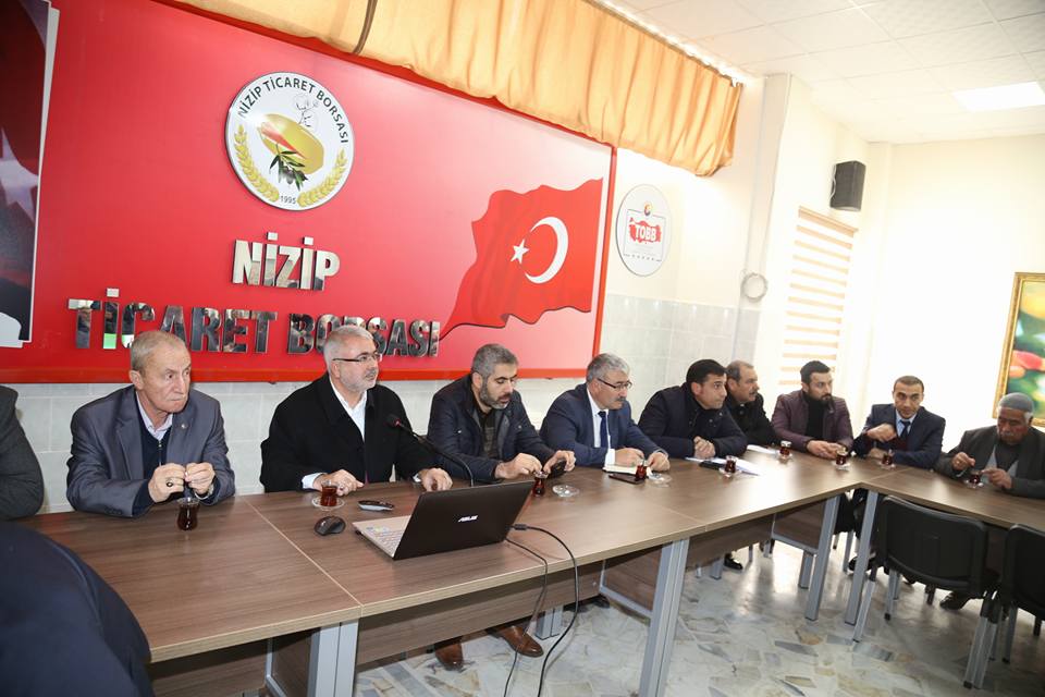 Akdoğan fistik hali esnaflariyla buluştu