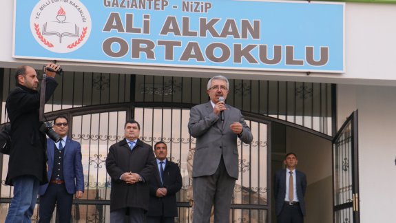 2017-2018 Eğitim Öğretim yılı 2. Dönem açılışı Ali ALKAN ilkokulunda yapıldı.