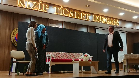 8 Mart Dünya Kadınlar Gününde Tiyatro gösterisi yapıldı.