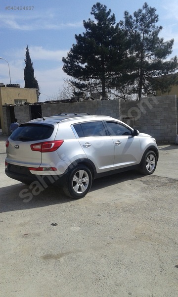 okdemir otomotivden az hasarlı kia sportage 2012