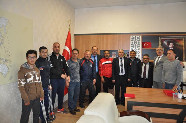 Paravoley takimi ndan plaket