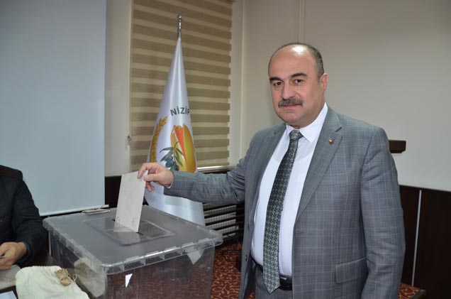 Ibrahim sari yeniden yönetim kurulu başkanliğina seçildi