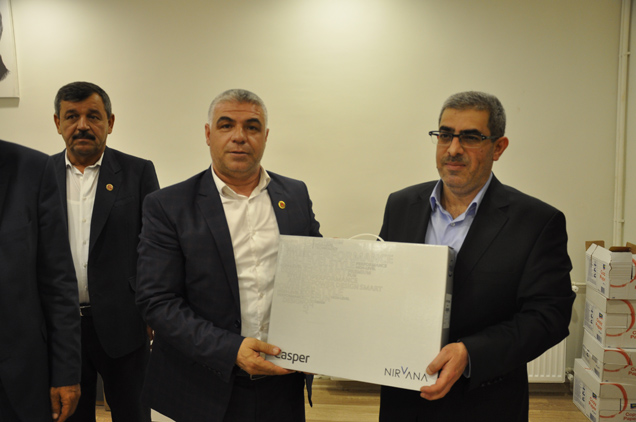 Nizip belediyesi nden muhtarlara bilgisayar