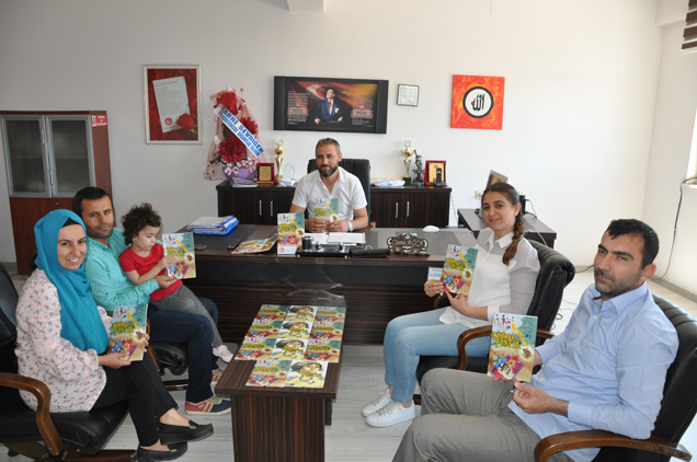 öğretmenlerden kitap çalişmasi