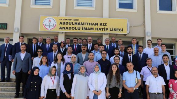 Müsteşarımız Sayın Yusuf TEKİN, Hayat Boyu Öğrenme Genel Müdürü Nezir Gül Bir Dizi Zi