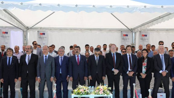 ´´Kriz Zamanlarında Herkes İçin Eğitim´´ projesi kapsamında Nizip Geçici Barınma Merk