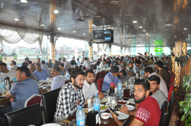 Ticaret borsasi iftar geleneğini bozmadi