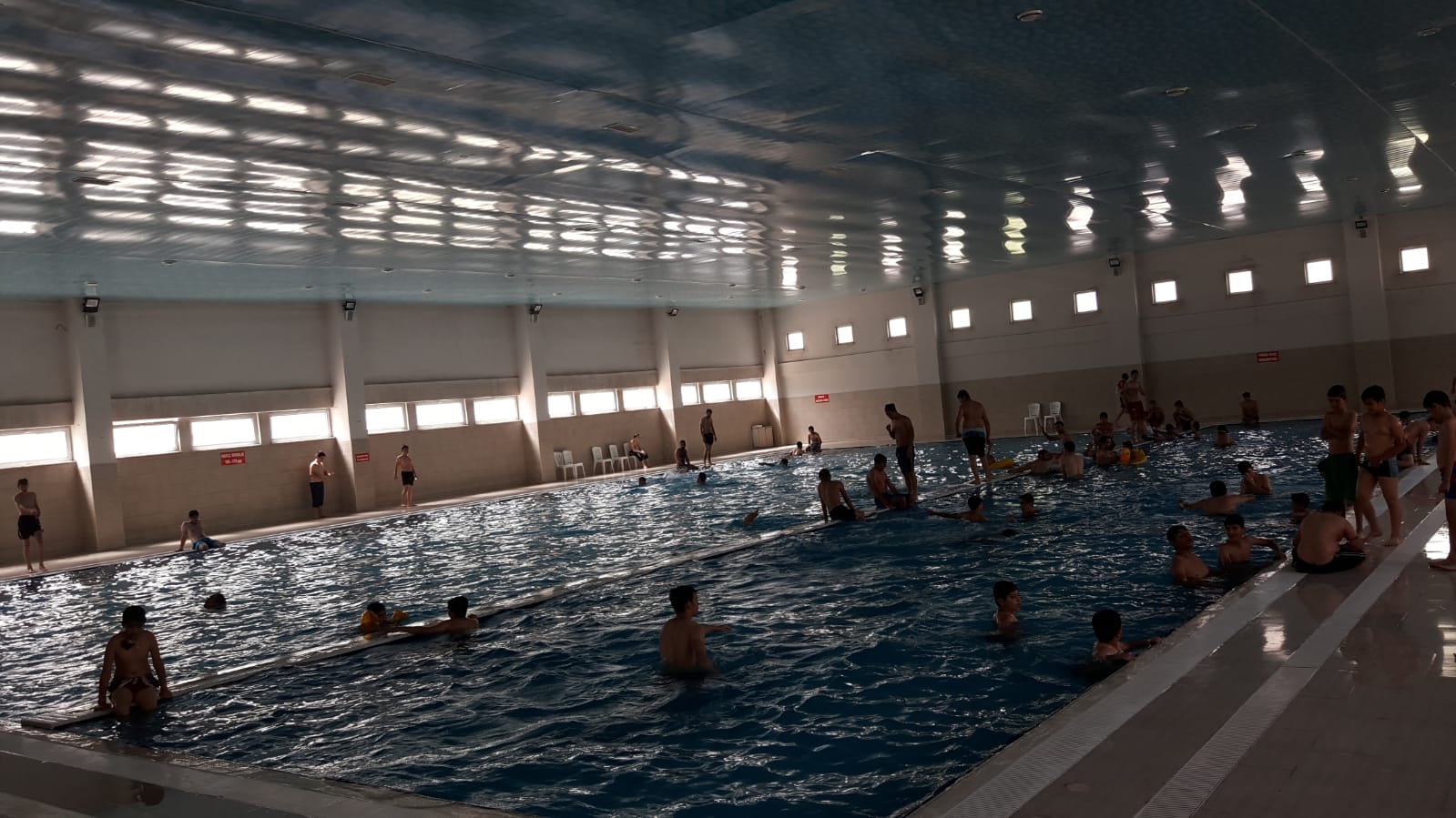 Gençlerin yeni gözdesi olimpik yüzme havuzu