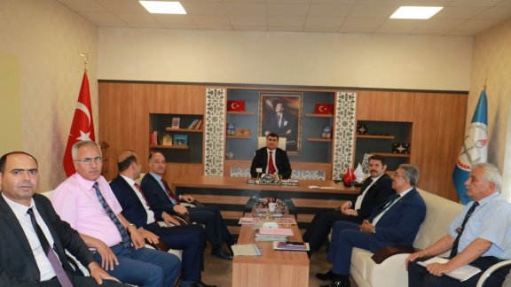Destek Hizmetleri Genel Müdürü Salih AYHAN ve İnşaat Emlak Dairesi Genel Müdürü Özcan
