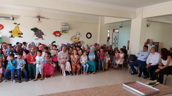 Zübeyde Hanım Anaokulu Yıl Sonu Proje Sergisi ve Okuma Yazma Kursu Belge Töreni yapıl