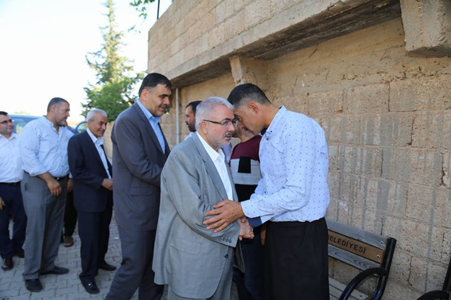 şahin ve akdoğan mahalle mahalle geziyor