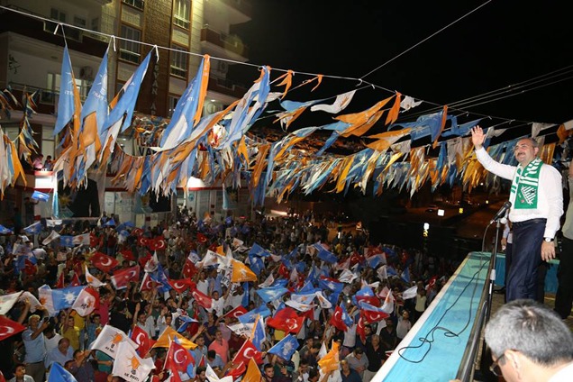 Bakan gül partililerle buluştu