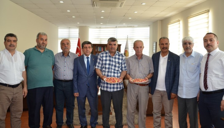 Nizip ticaret borsasi yilik ilk mahsul ben fistiğini ödüllendirdi