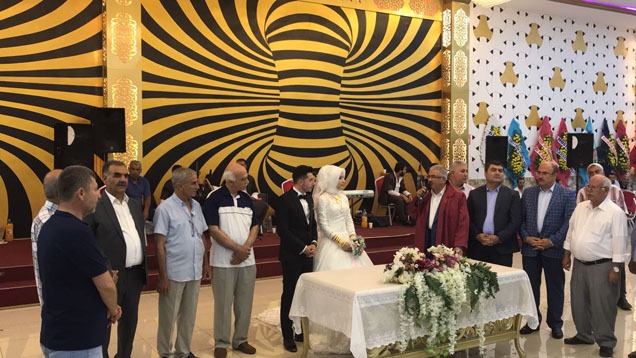 Mermer ve acar ailesinin mutlu günü