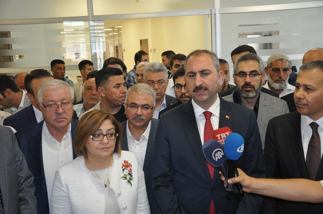 Adalet bakani abdulahamit gül nizip te