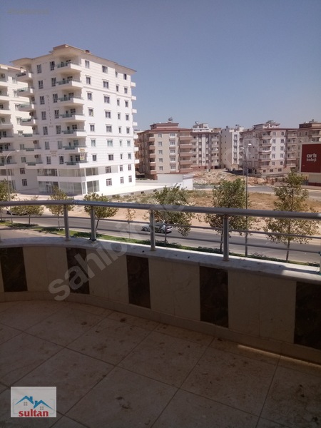 NİZİP te SATILIK 3+1 SULTAN EMLAK tan DAİRE
