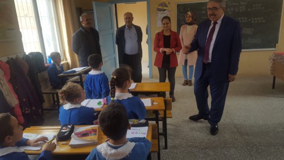 İlçe Milli Eğitim müdürümüz Sayın Cengiz GÜNDEŞ´in  Boyluca İlkokulu ziyareti