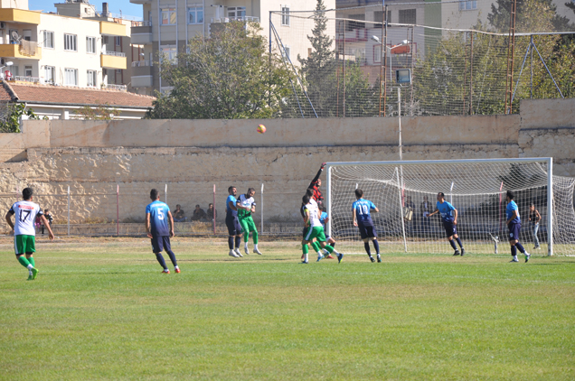 Nizip spor yenmeye doymuyor