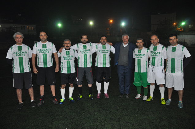 Gruplar arasi futbol turnuvasi sürüyor