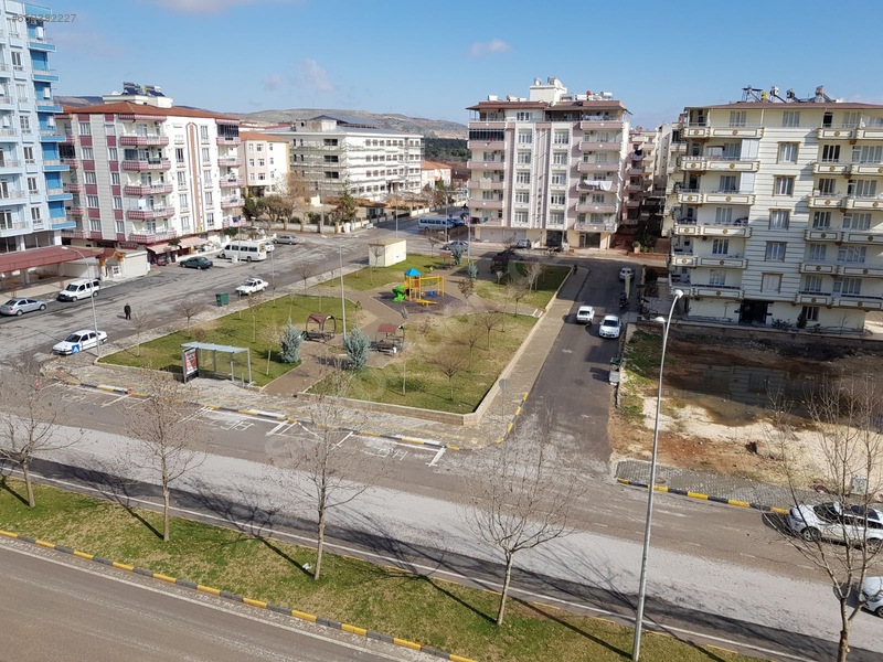 DOĞUŞ GAYRİMENKUL'den Mimar Sinan Mah. 3+1 185 M'2 4.Kat Daire..