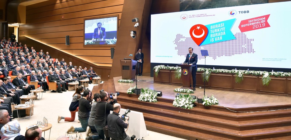 Başkan ibrahim sari istihdam seferberliği tanitim toplantisina katildi
