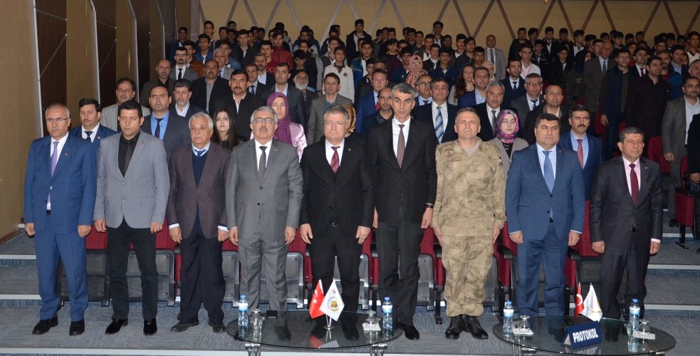 12 mart istiklal marşi nin kabulü ve mehmet akif ersoy u anma programi düzenlendi