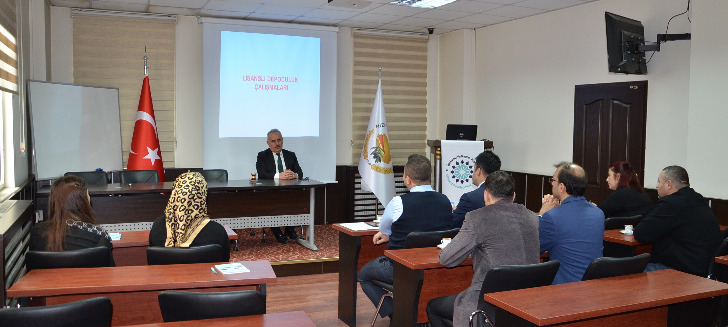 Teknik destek projesi kapsaminda borsamiz çalişanlarina ve meclis kurulu üyelerine ku